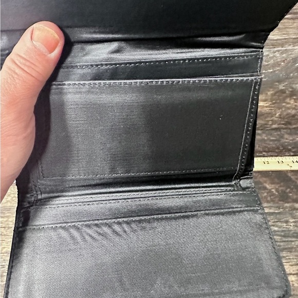 GJ3SS Black Logo Pattern Womens Wallet NWT - Picture 6 of 7